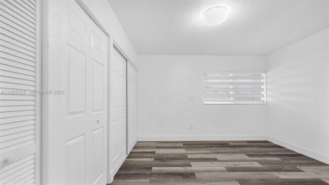 Building Photo - 11421 SW 84th St