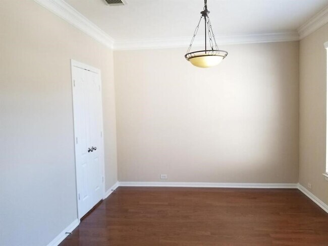 Building Photo - 25406 Archdale Ct