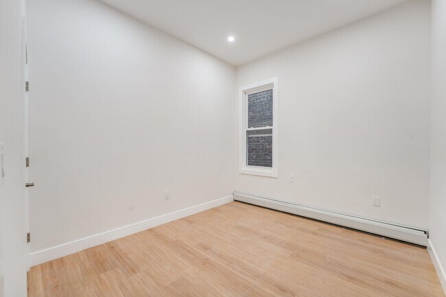 Building Photo - 704 Palisade Ave