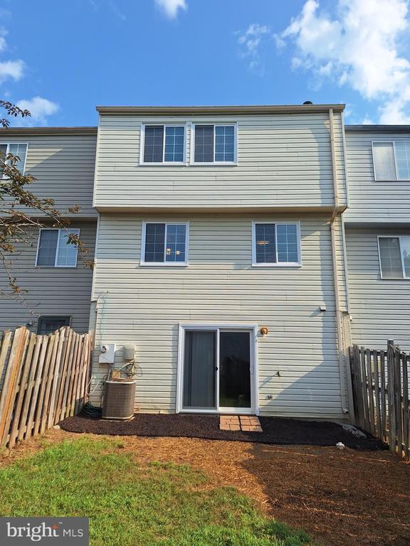 Building Photo - 505 Cross Ridge Ct