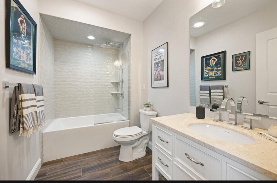 First bathroom - 8 Mount Vernon St