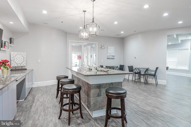 Building Photo - 502 Sunset View Terrace SE