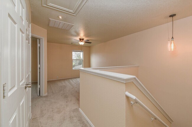 Building Photo - 29704 Sullivan Oaks Dr