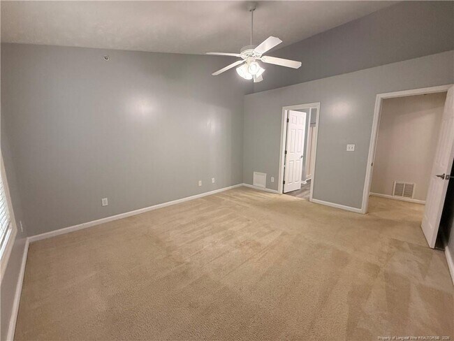 Building Photo - 3342 Harbour Pointe Pl