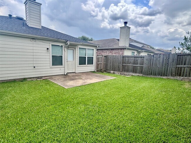 Building Photo - 14918 Sugar Mist Ln