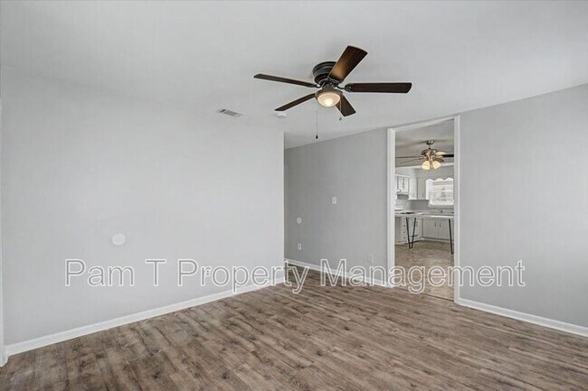 Building Photo - 2619 Livingston Ave