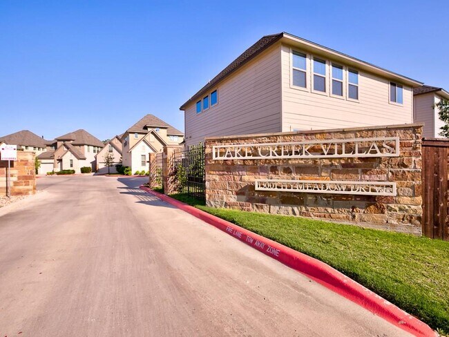 Building Photo - 13001 Hymeadow Dr