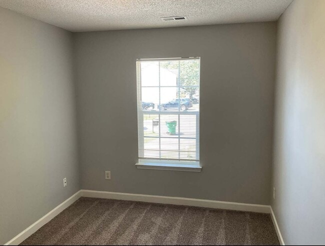 Building Photo - 5527 Black Fox Ct