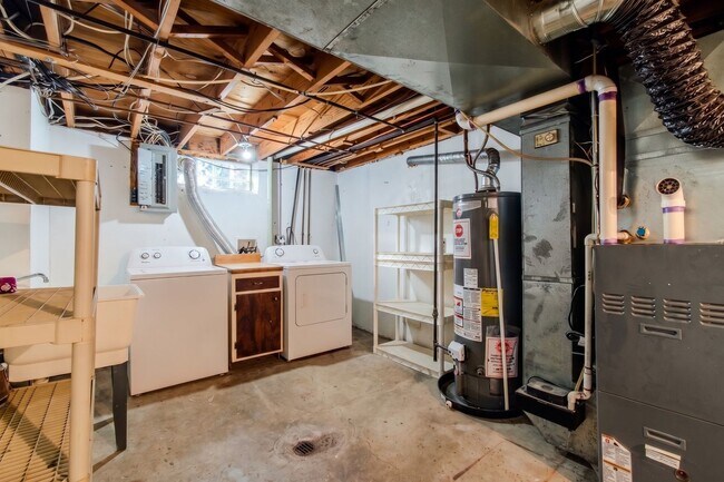 Building Photo - 28327 Edward Ave