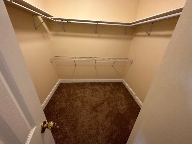 Building Photo - 789 Spence Dr