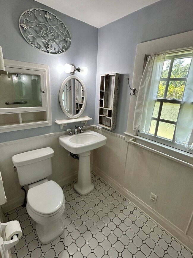 Building Photo - ****COMING SOON****