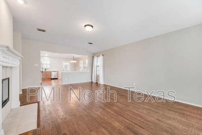 Building Photo - 2677 Calmwater Dr