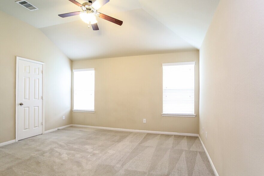 Building Photo - 13050 Rose Landing Dr