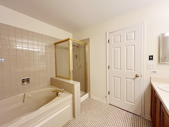 Building Photo - 312 Spring Creek Cir