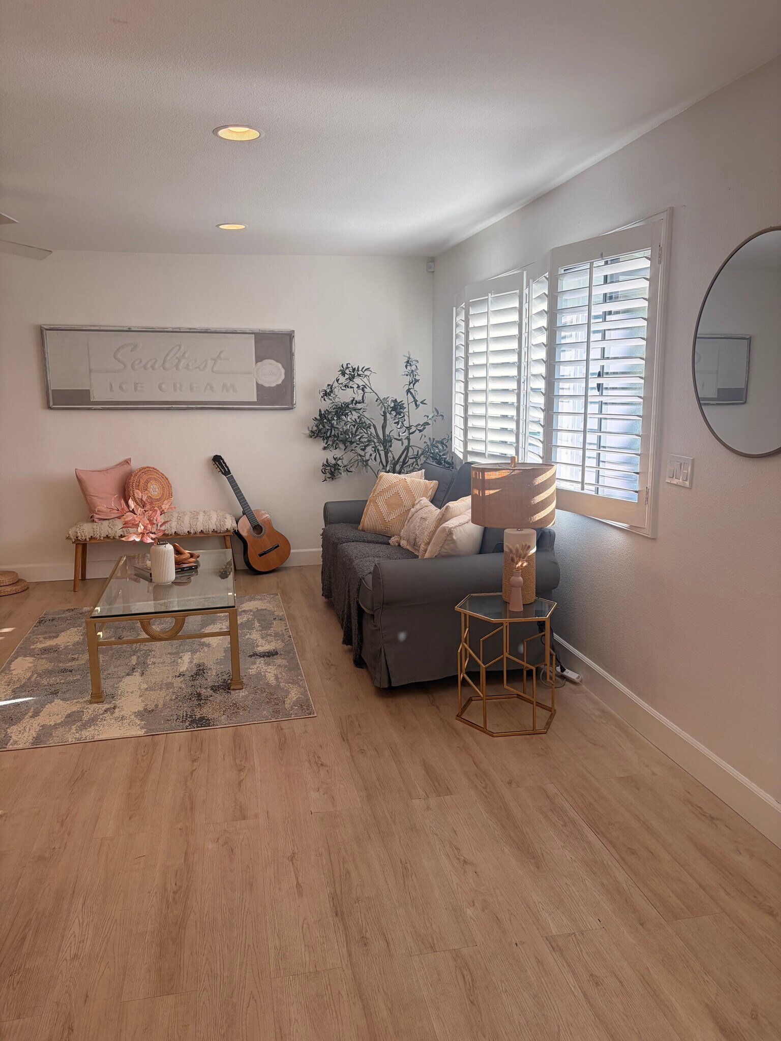 Building Photo - 52801 Avenida Alvarado