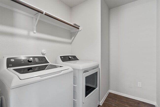 Building Photo - 2704 Derwent Dr