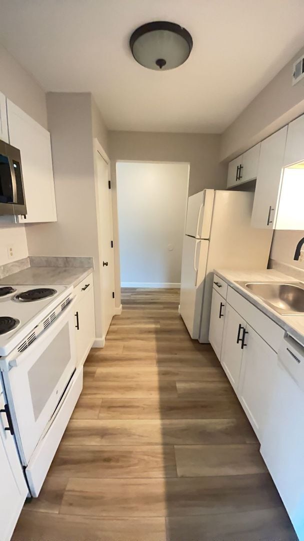 Building Photo - 1034 Blue Ridge Dr