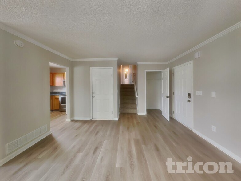 Building Photo - 412 Remington Ct