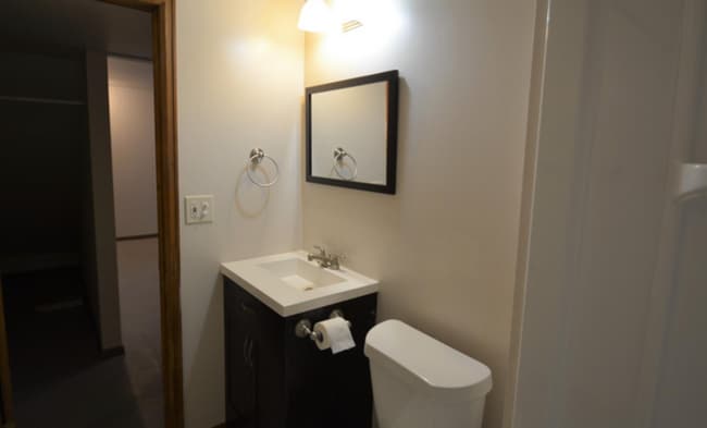 Building Photo - D20 Schools with Open Space Views!