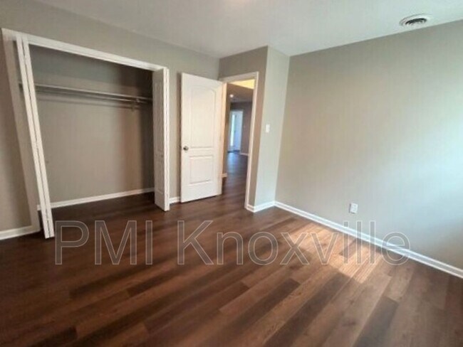 Building Photo - 4818 Cannon Ridge Dr