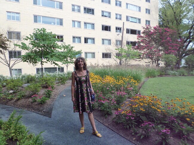 Building Photo - 4600 Connecticut Ave NW