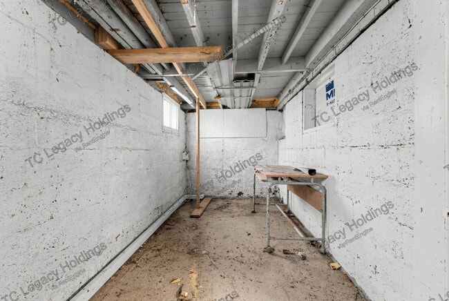 Building Photo - 1745 Fairmont Ave