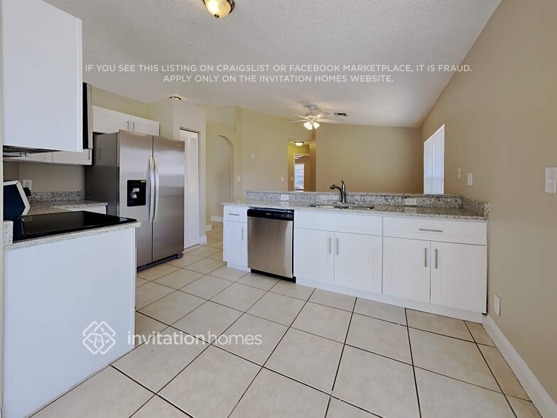 Building Photo - 8103 SW 157th Pl