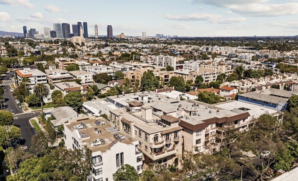 Building Photo - 1610 Camden Ave