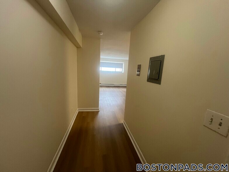 Building Photo - 66 Homer Ave