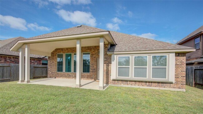 Building Photo - 12704 Southern Oaks Landing