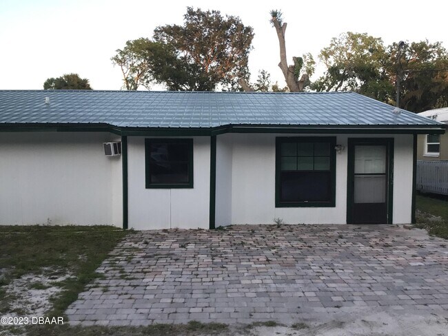 Building Photo - 913 1/2 Madeline Ave-