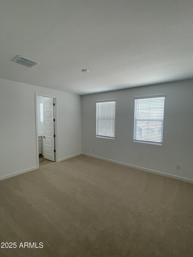 Building Photo - 7417 W Buckhorn Trail