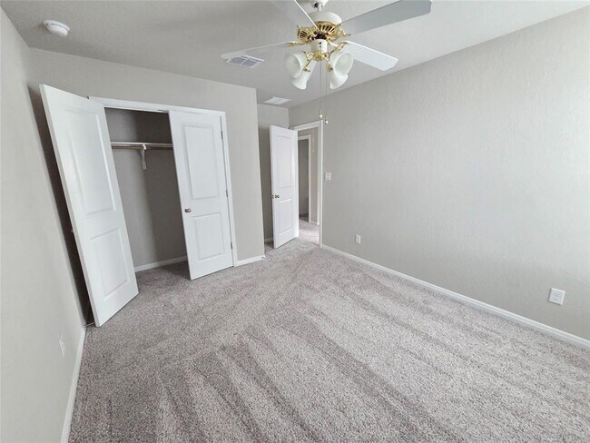 Building Photo - 1604 Homestead Farms Dr