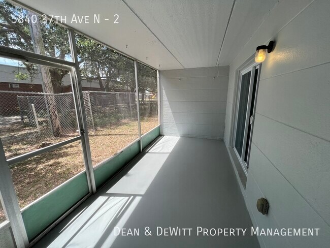 Building Photo - 5840 37th Ave N