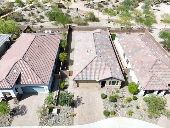 Building Photo - Resort Style Living in Estrella Mountain Ranch