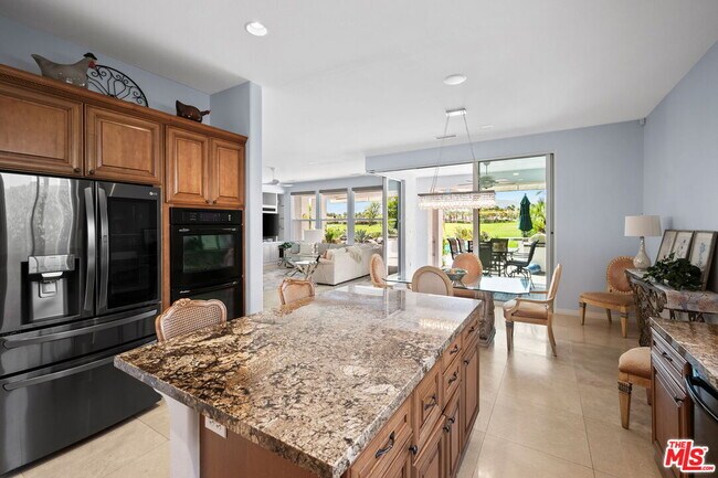 Building Photo - 56645 Mountain View