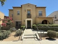 Building Photo - 220 Paseo Bravo