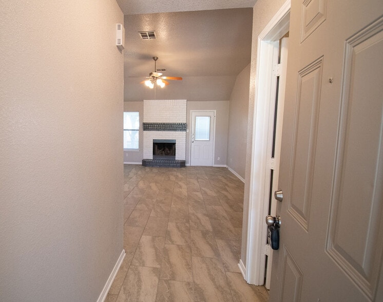 Welcome home! - 5302 Leadville Dr