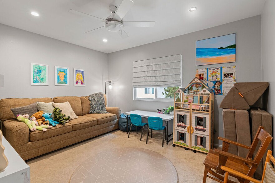 Building Photo - 7589 E Calle Durango