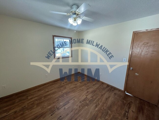 Building Photo - 6580 N 73rd St