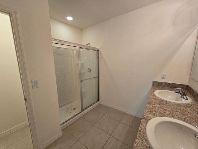 Building Photo - 121 Fishermans Cove Dr
