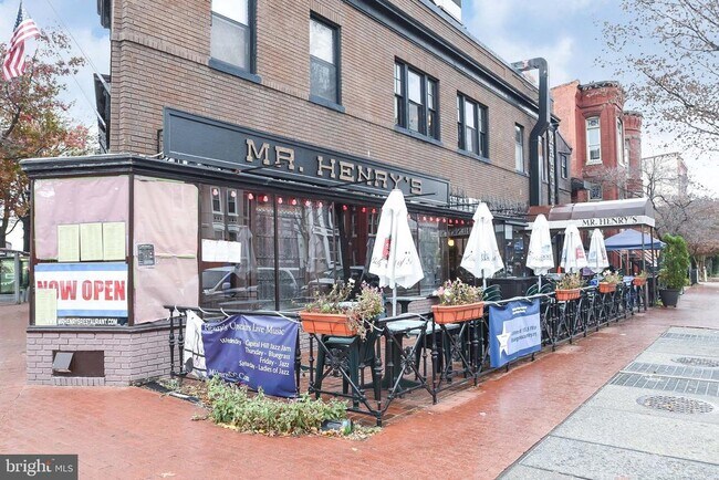 Building Photo - 501 Seward Square SE