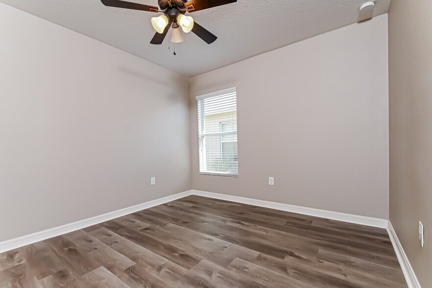 Building Photo - 1516 Climbing Dayflower Dr