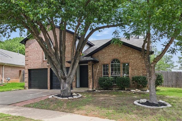 Building Photo - 2305 Basil Dr