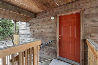 Building Photo - 6903 Deatonhill Dr