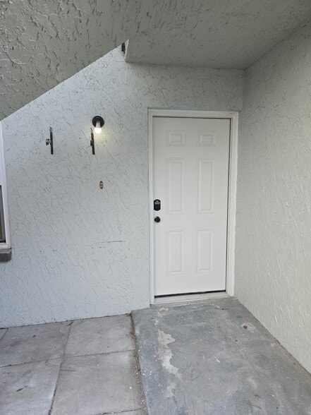 Building Photo - 4988 Steel Dust Ln