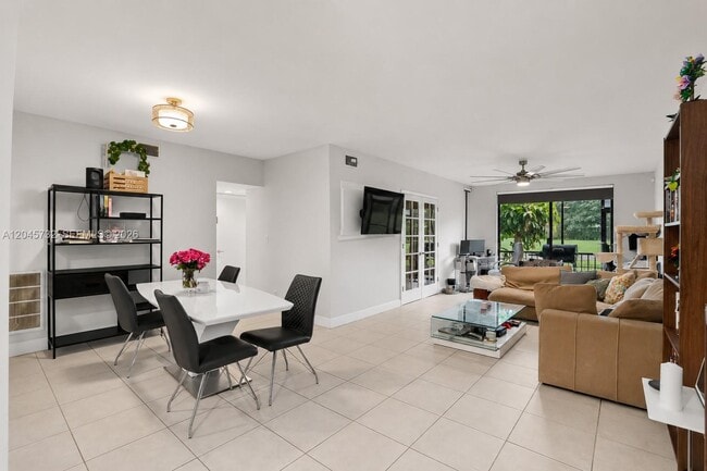 Building Photo - 7758 La Mirada Dr
