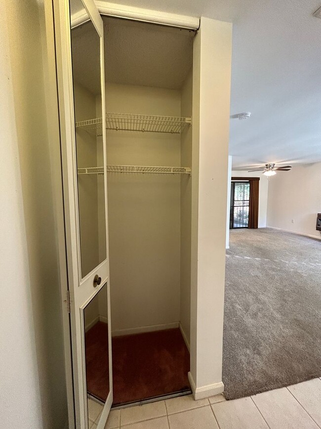 Building Photo - Black Mountain - Single Level Two Bedroom ...