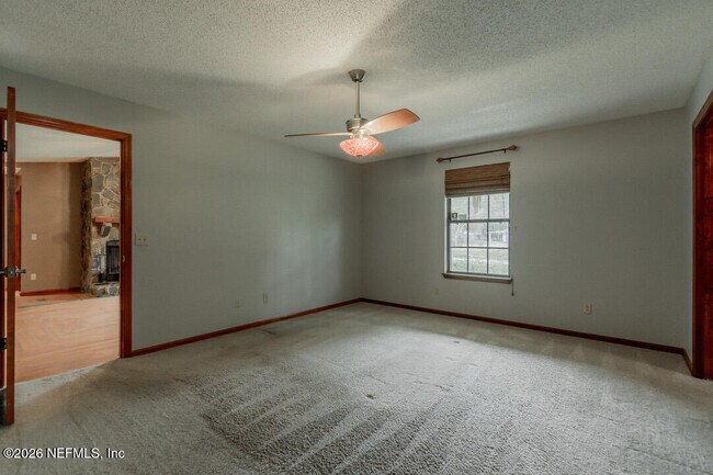 Building Photo - 4523 Chipmunk Rd