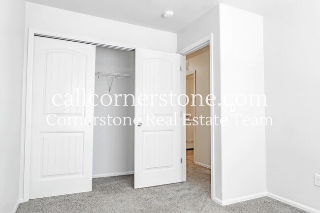 Building Photo - 2138 Phillips Alley